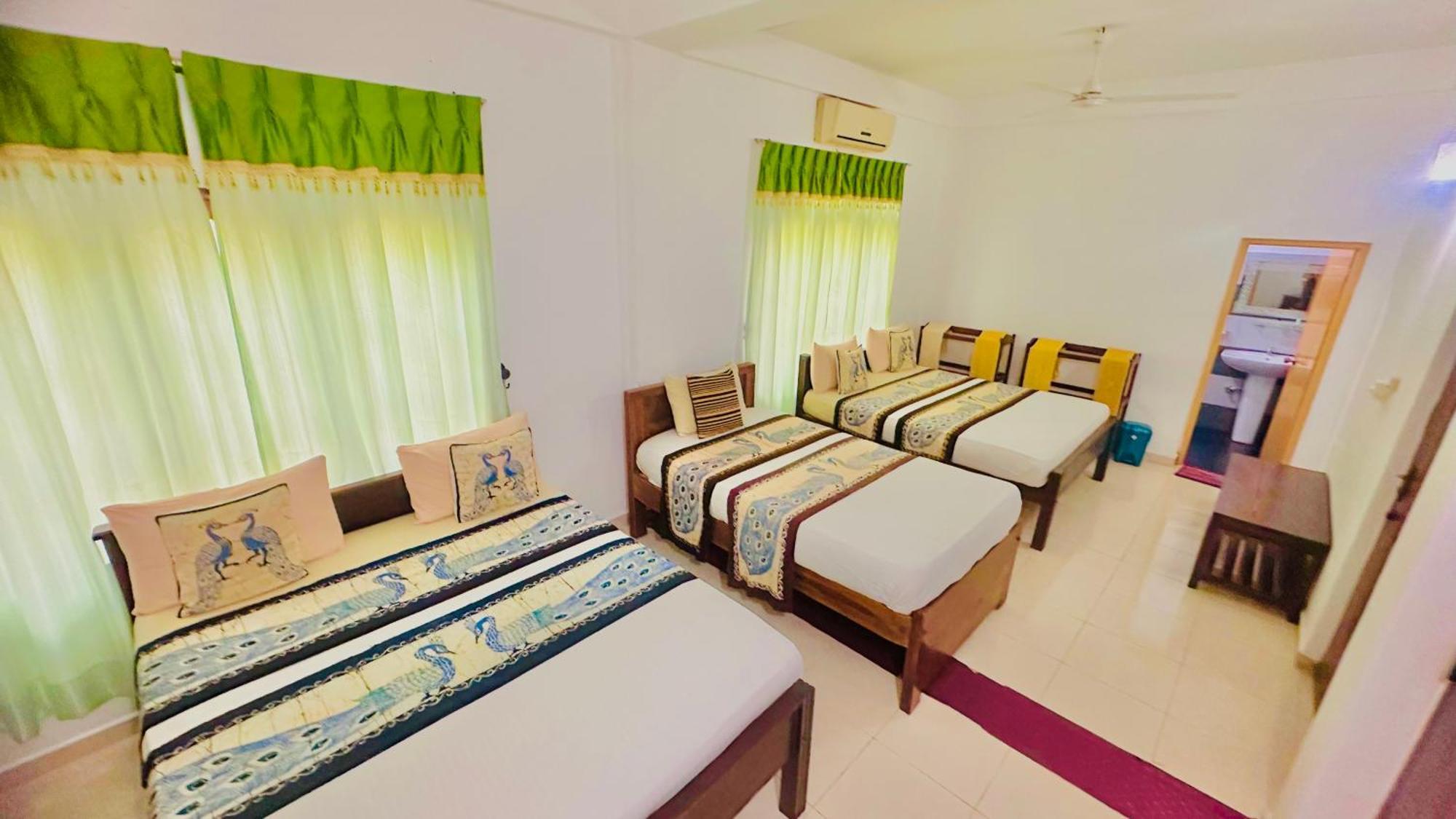 New Peacock Resort Dambulla Eksteriør bilde
